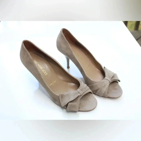 Bruno Magli peep toe pumps - Picture 14 of 16